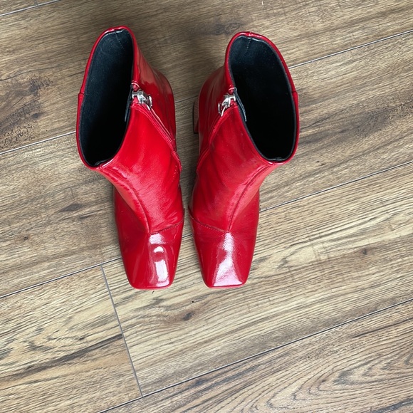 Red L’intervalle Square Toe Boots - Picture 2 of 3